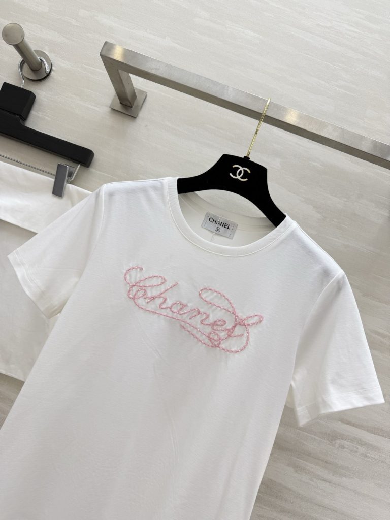 CHANEL シャネル レディース Tシャツ ピンク刺繍 レタリング ホワイト - 画像 2