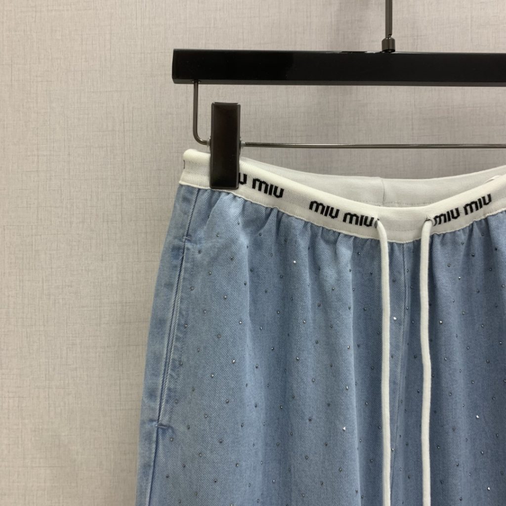 MIU MIU ミウ パンツ レディース 直筒 ストライプ 軽量 デニム パンツ ブルー - 画像 2