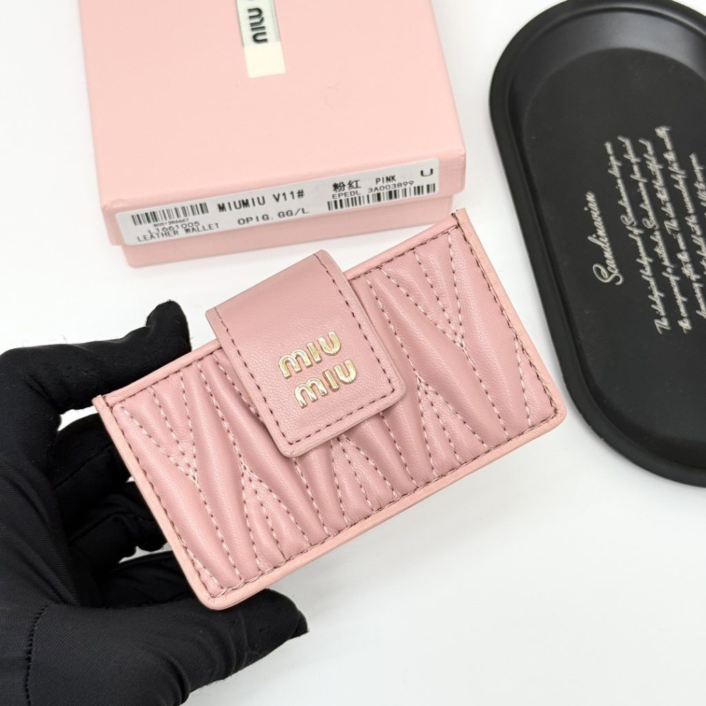 MIU MIU ミウミウ カードケース 風琴折り ファスナー付き 黒・ピンク・ブルー全3色展開 - 画像 2