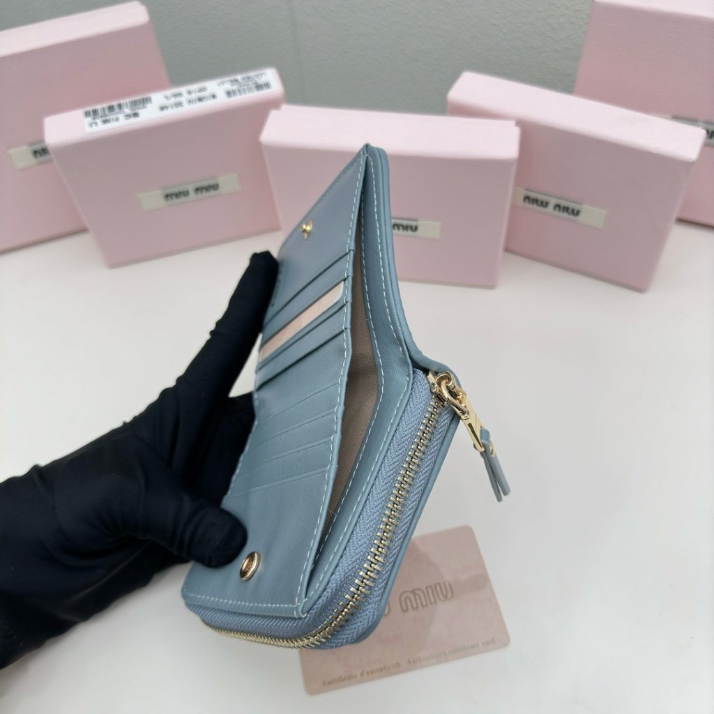 MIU MIU ミュウミュ クロスボディミニ財布 長財布 フラワー刺繍 ブルー - 画像 7