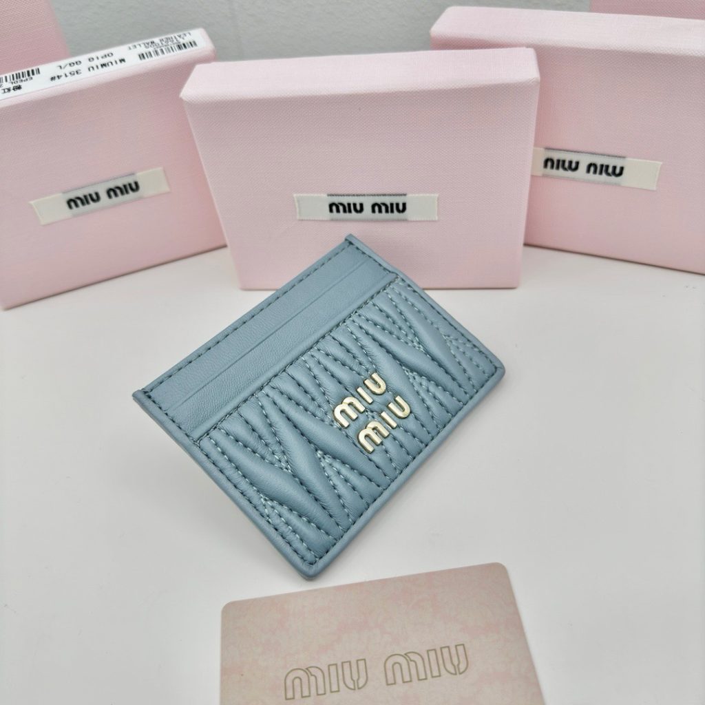 MIU MIU ミウミウ カードケース ミニ財布 プレス加工 ミニウォレット ブルー - 画像 3