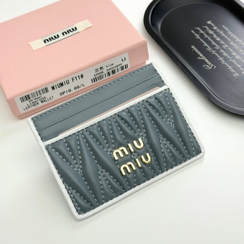 MIUMIU ミウミウ カードケース ミニウォレット 桃紅 全4色展開 - 画像 4