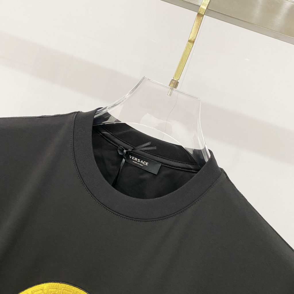 VERSACE/ヴァー サーチ メドゥーサロゴ刺繍Tシャツ 黒 - 画像 3