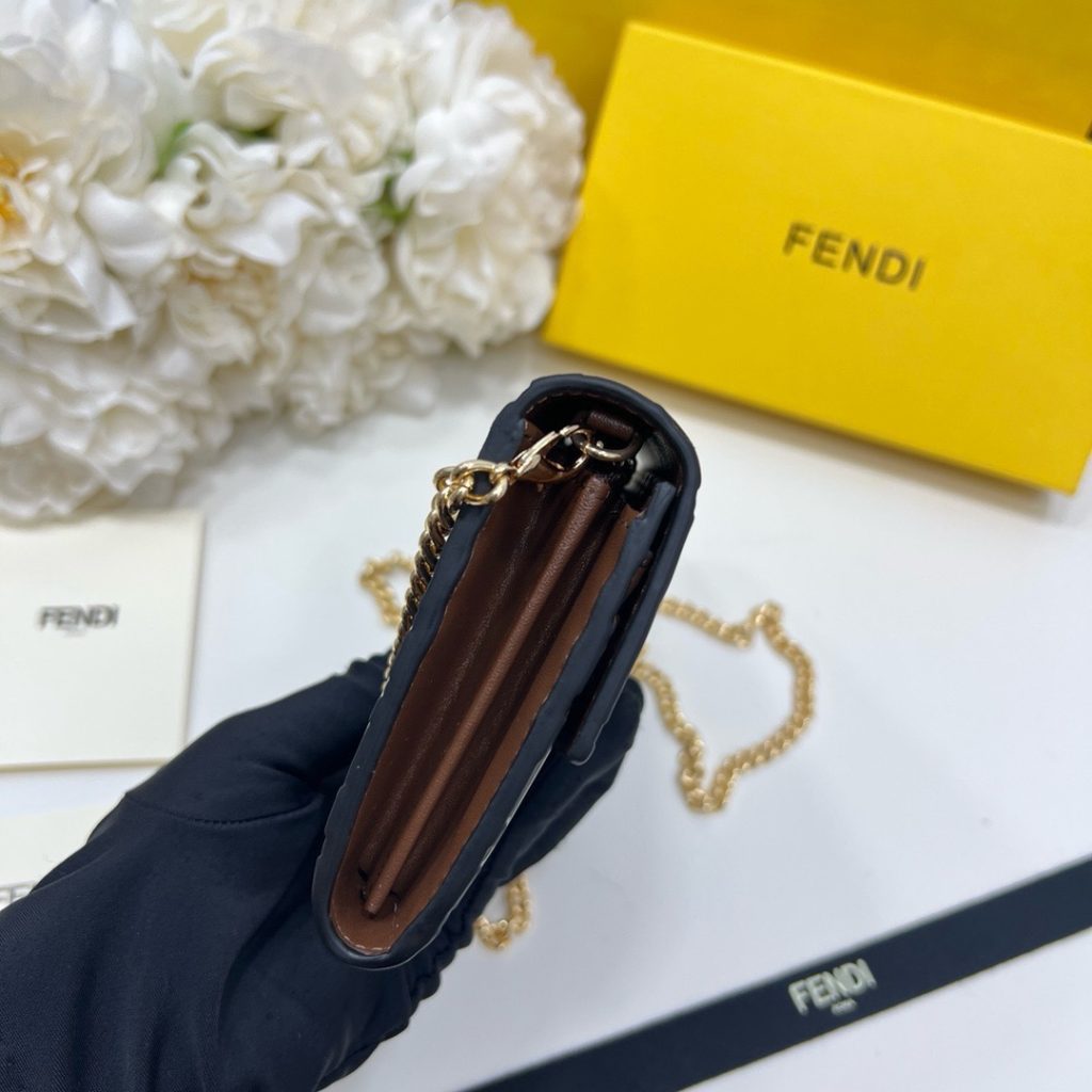 FENDI バッグコピー 黒茶色 チェーン付き ミニショルダーバッグ レディース モノグラム - 画像 7