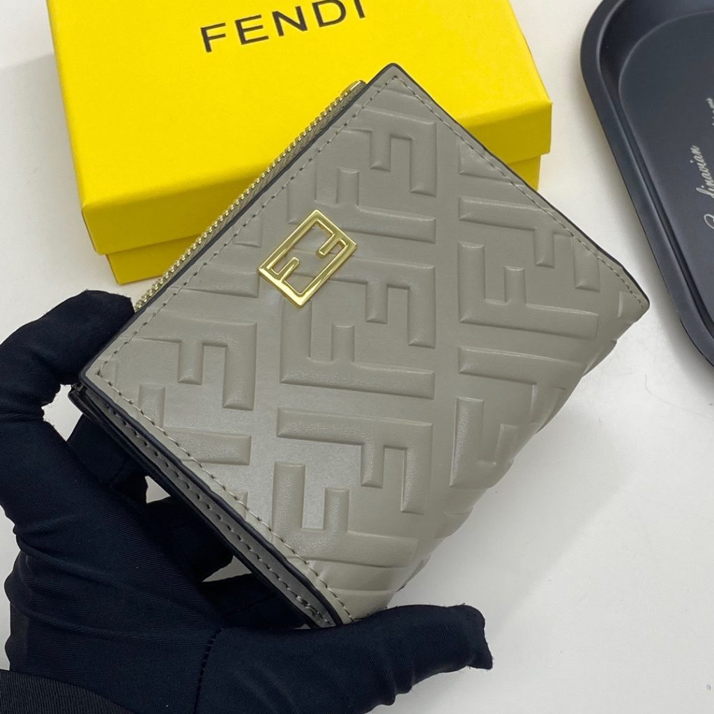 FENDI フェンディ コピー 財布 ミニ財布 ロゴ柄 ジップトップ 黒棕 大象灰 - 画像 3