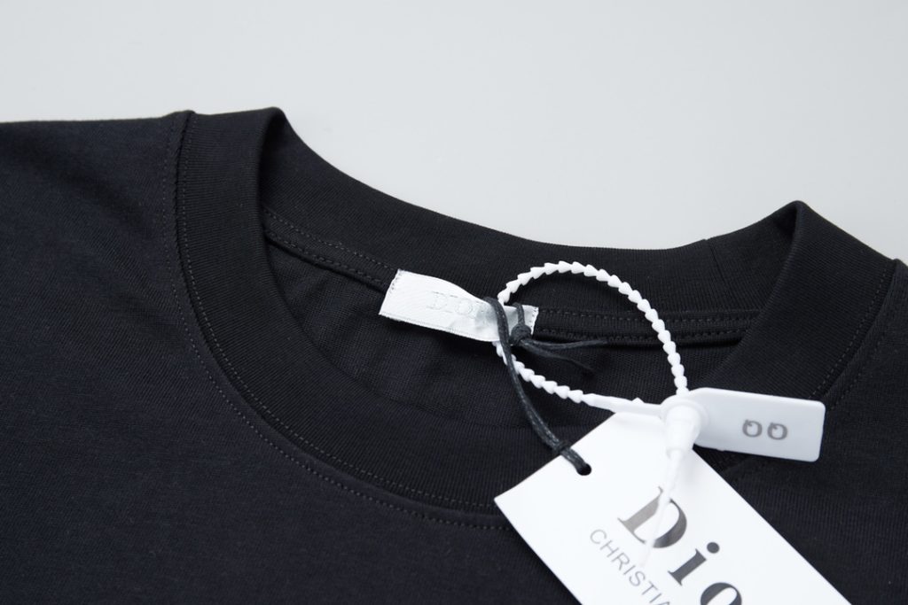 Dior コピー Tシャツ 植物標本柄 ロゴプリント 黒 男女兼用 メンズ レディース - 画像 3