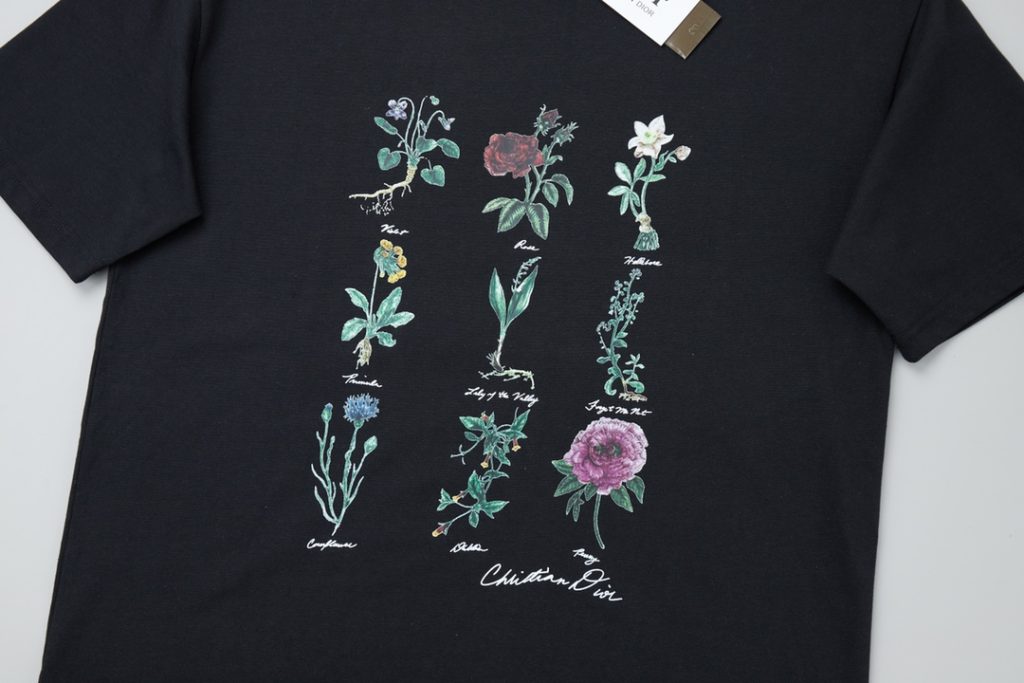 Dior コピー Tシャツ 植物標本柄 ロゴプリント 黒 男女兼用 メンズ レディース - 画像 4