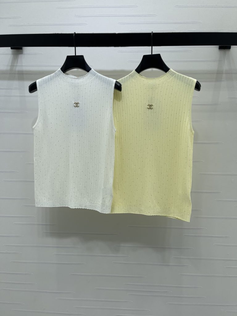 CHANEL コピー ニット バックレス ベスト 半高領 ロゴ付き プリント 通気性 軽量 2色展開