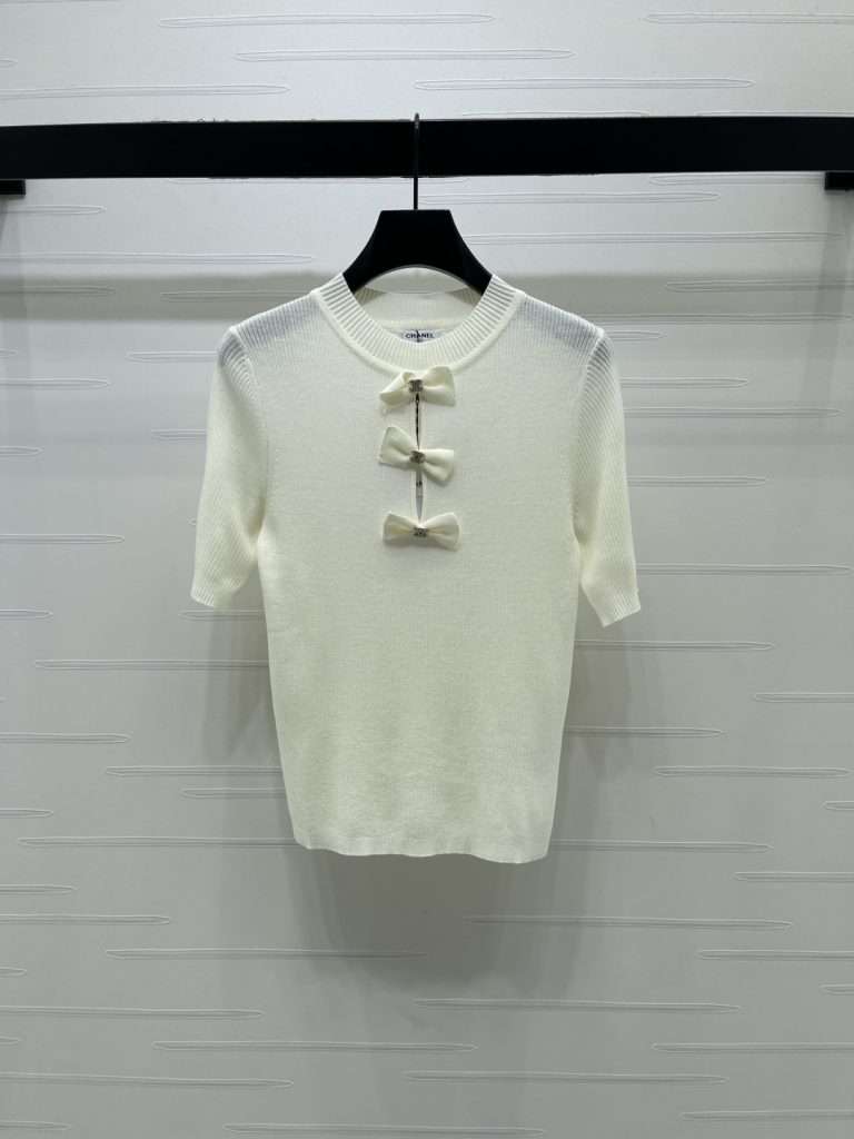 CHANEL ニット 半袖 プルオーバー コピー 3色展開 ロゴ付き ファッション レディース 白 黒 灰 - 画像 2