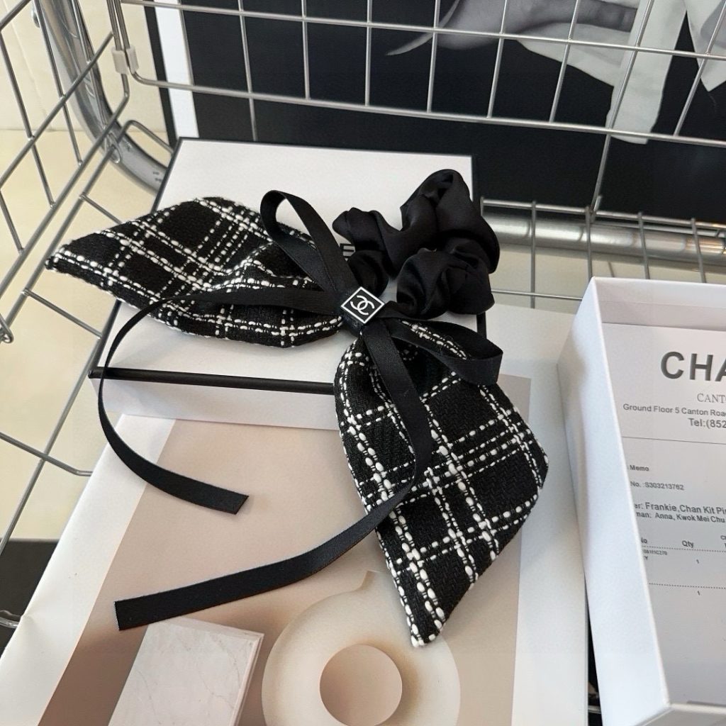 シャネル　CHANEL　シュシュ　ファッション　シルク　スカーフシュシュ　まとめ髪　リボンシュシュ - 画像 2