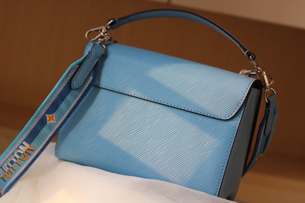 「大人気」ルイヴィトン　LOUIS VUITTON　ツイスト　MM　ハンドバッグ　TWIST　3色在庫　クルっと回すとLV - 画像 6