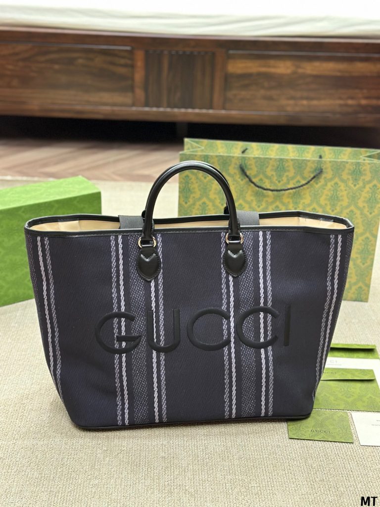 オンライン限定　Gucci　グッチ　刺繍入れ　エンブロイダリー ラージ　レディース　トートバッグ　メンズ　ラージトートバッグ 4色 - 画像 3
