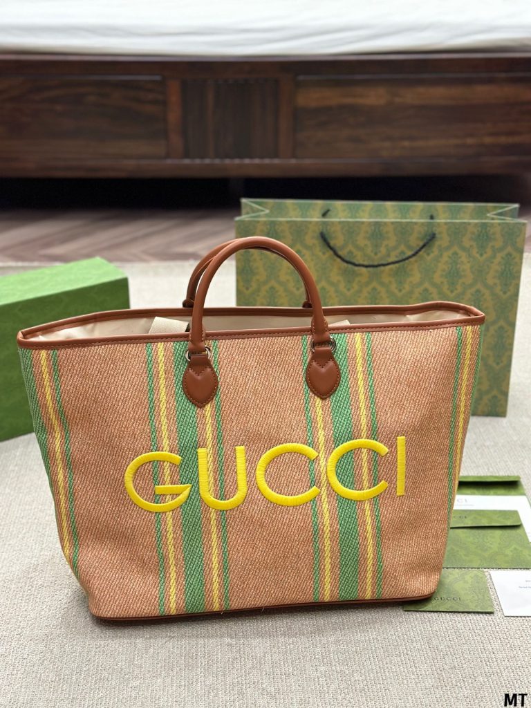 オンライン限定　Gucci　グッチ　刺繍入れ　エンブロイダリー ラージ　レディース　トートバッグ　メンズ　ラージトートバッグ 4色 - 画像 4