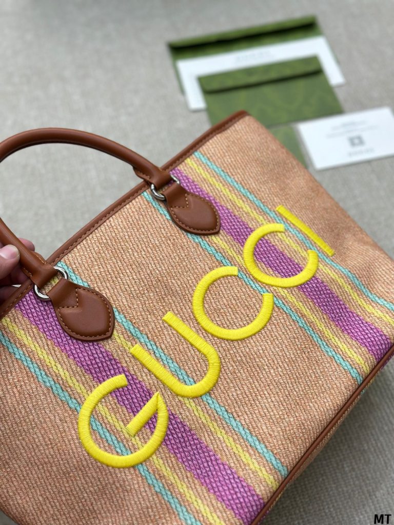 オンライン限定　Gucci　グッチ　刺繍入れ　エンブロイダリー ラージ　レディース　トートバッグ　メンズ　ラージトートバッグ 4色 - 画像 7
