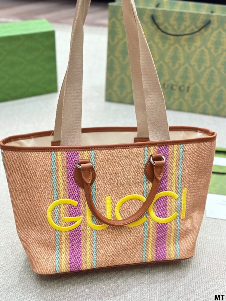 オンライン限定　Gucci　グッチ　刺繍入れ　エンブロイダリー ラージ　レディース　トートバッグ　メンズ　ラージトートバッグ 4色 - 画像 6