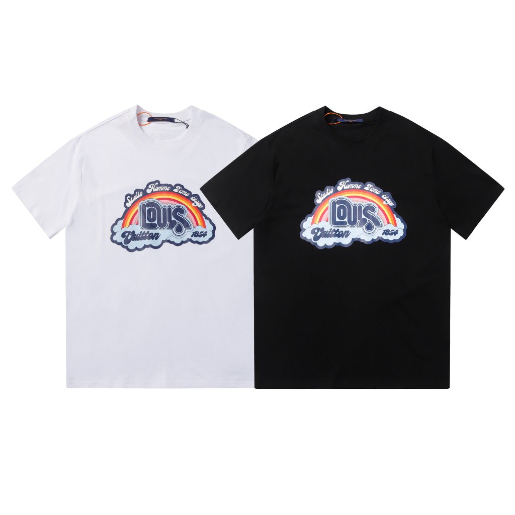 LOUIS VUITTON クルーネックTシャツ ルイヴィトン T-Shirt ファッション｜通勤の日に使いやすさを写真で整理