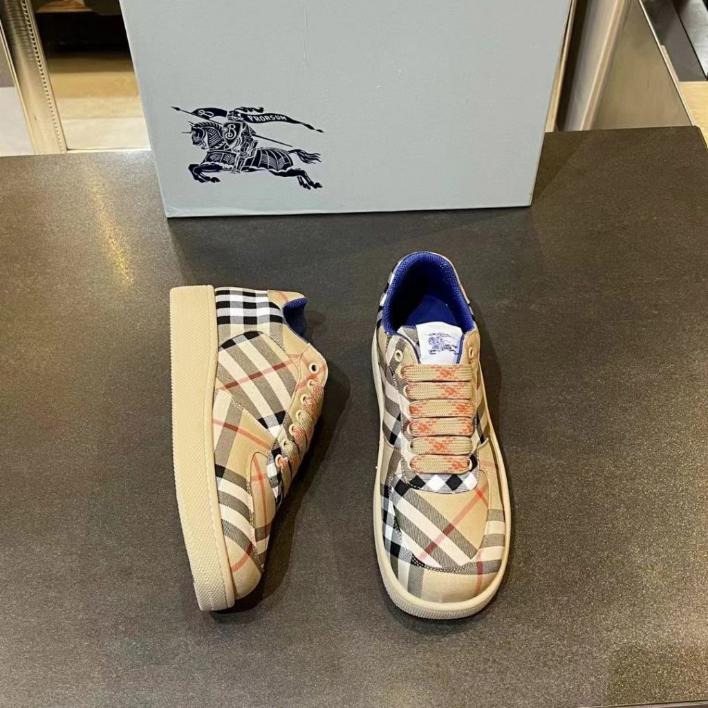 BURBERRY　バーバリー　チェックテラススニーカー　カジュアルシューズ　人気外履き　オールシーズン　レディース　靴 - 画像 6