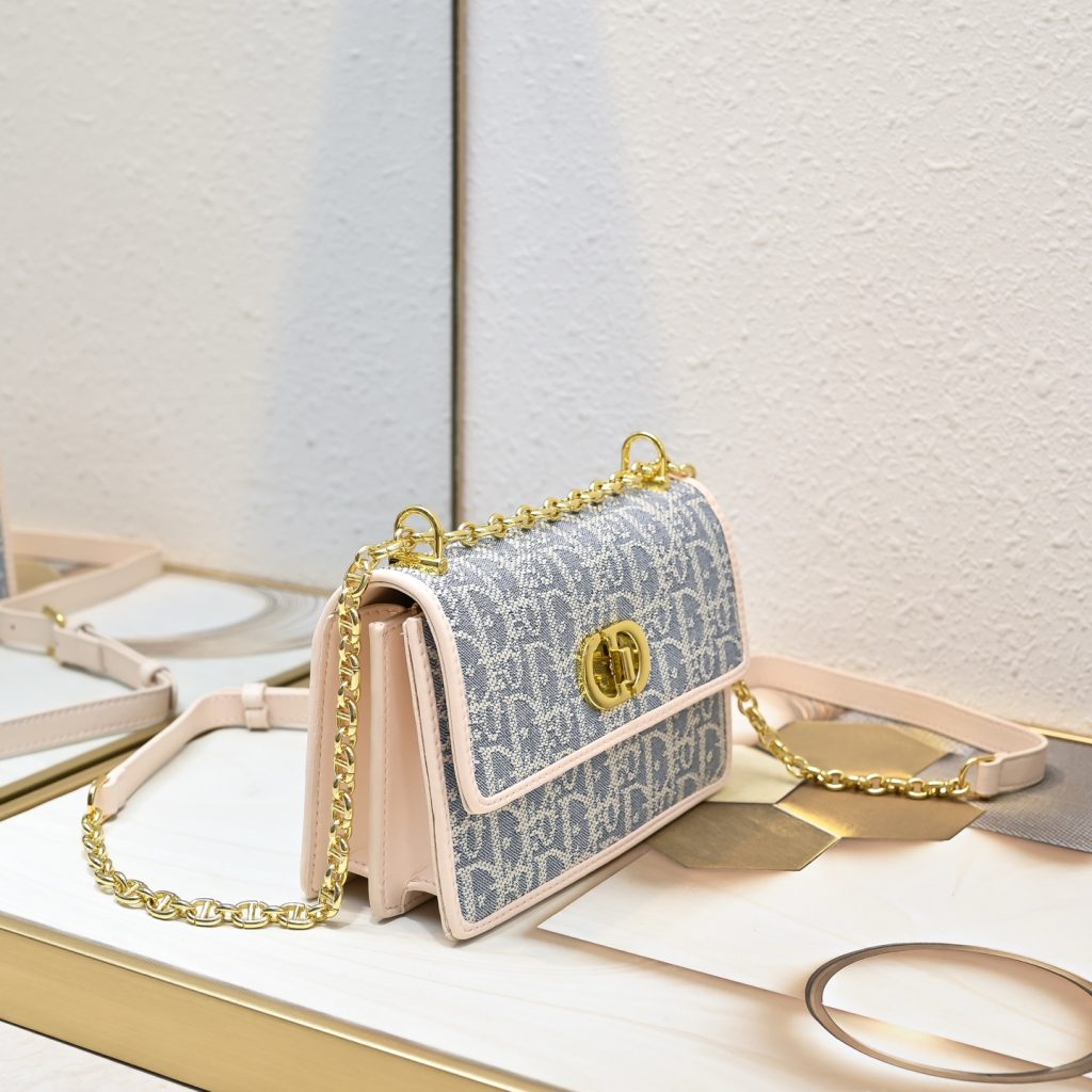 ディオール　Dior　MISS CARO ミニバッグ　オブリークバッグ　チェーン ショルダーバッグ　マイクロバッグ　レディース　2色 - 画像 5