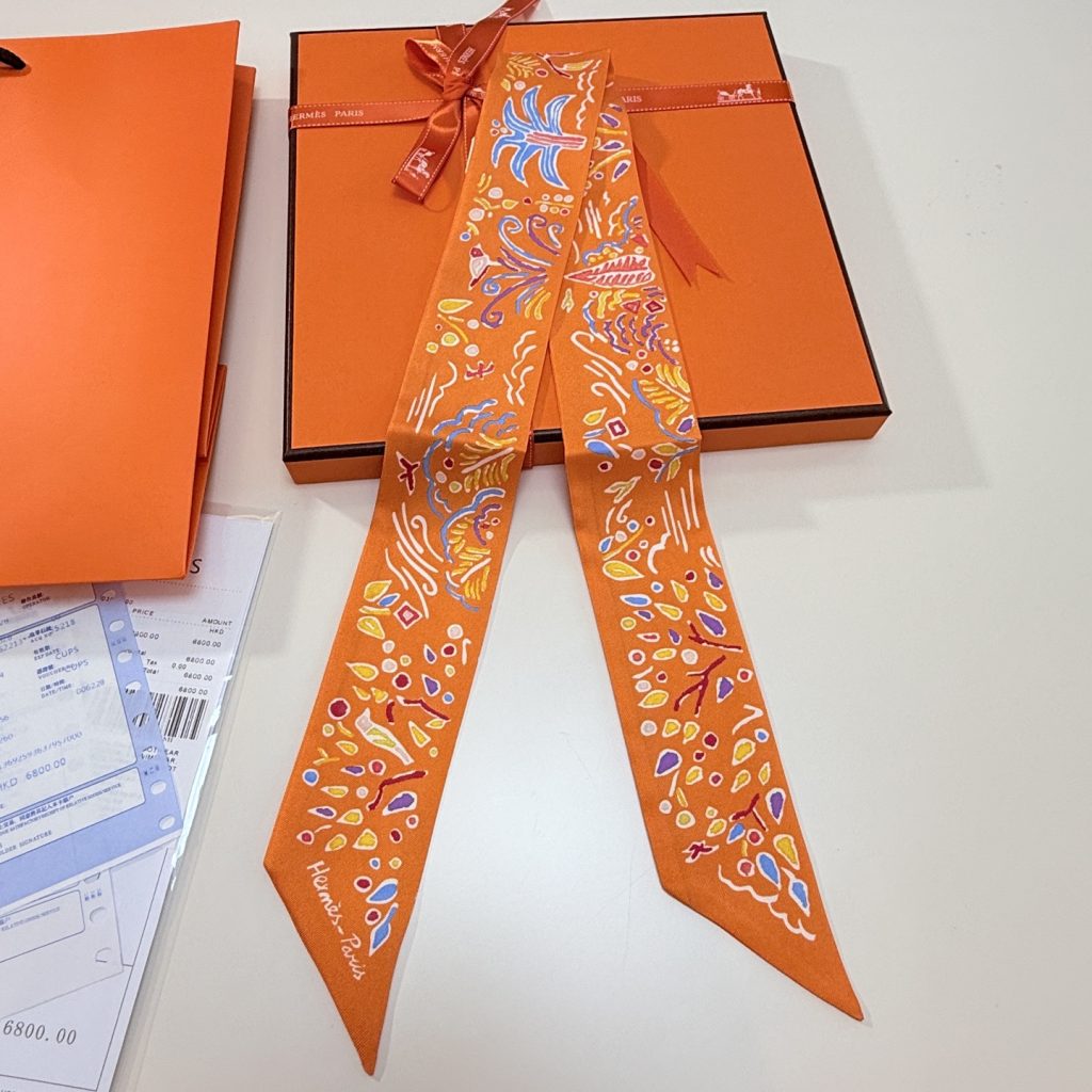 エルメス　Hermes　Twilly　ツイリー　エレガント　上品カラー　細長スカーフ　レディース　バッグスカーフ　3色 - 画像 7