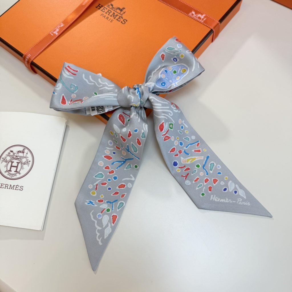エルメス　Hermes　Twilly　ツイリー　エレガント　上品カラー　細長スカーフ　レディース　バッグスカーフ　3色 - 画像 8