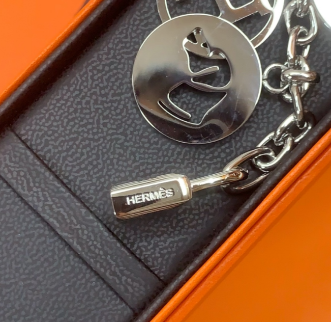 美品 HERMES エルメス アミュレット4 ブルロック カデナ付 バッグチャーム キーチェーン ブルロック ゴールド/シルバー - 画像 8