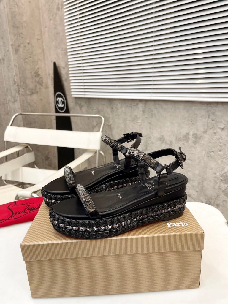 Christian Louboutin　PYRACLOU　クリスチャンルブタン　ウェッジサンダル　厚底サンダル　メタルスパイク　サンダル　ブラック - 画像 4