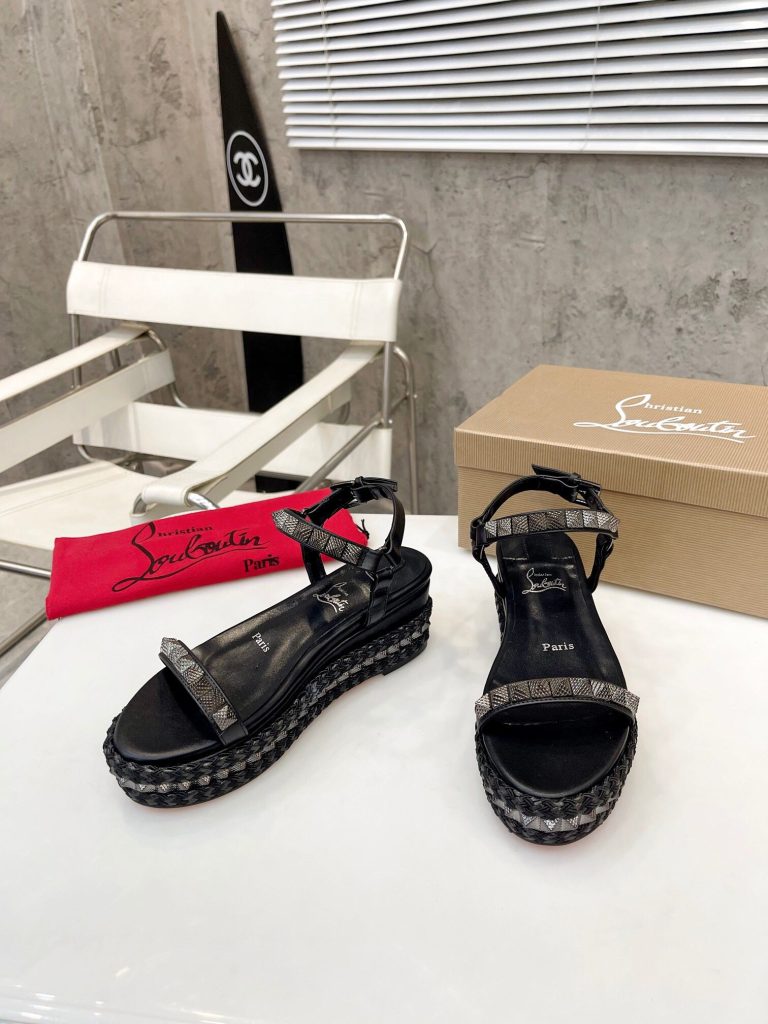 Christian Louboutin　PYRACLOU　クリスチャンルブタン　ウェッジサンダル　厚底サンダル　メタルスパイク　サンダル　ブラック - 画像 5