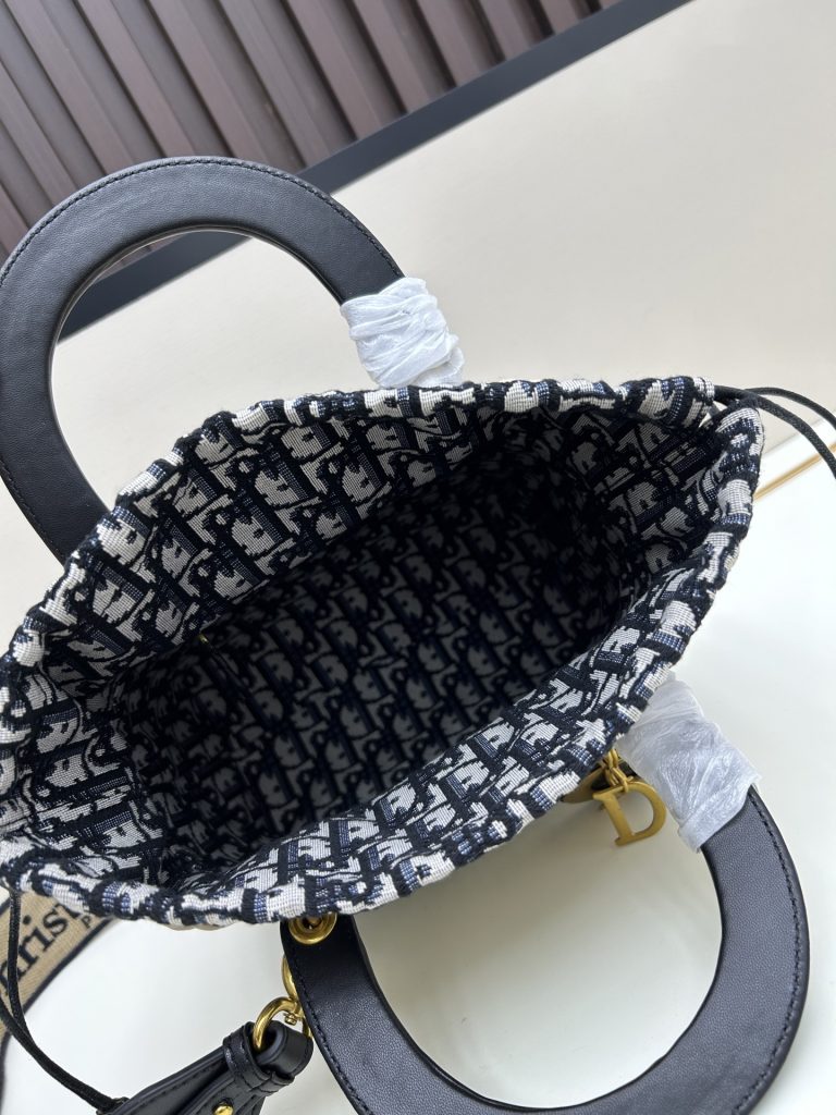ディオール　Dior　刺繍ロゴ　LADY DIOR　かごバッグ　バスケットバッグ　2WAY　トートバッグ　レディース　ショルダーバッグ　2色 - 画像 8
