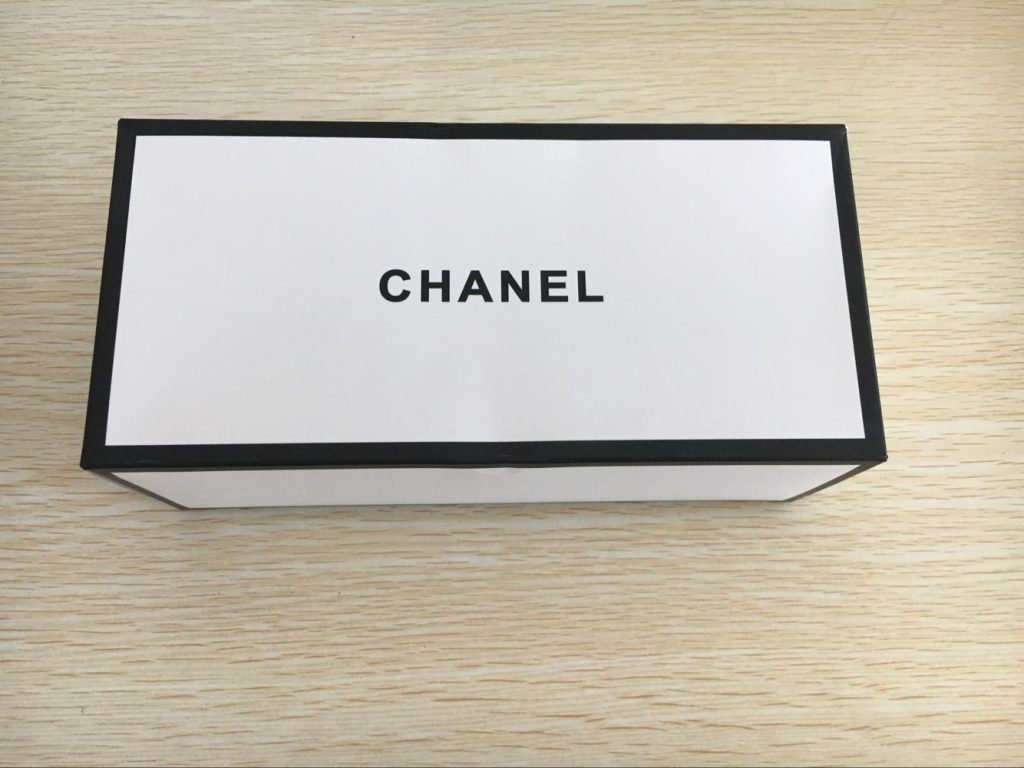 CHANEL シャネル　メイクボックス　化粧品の収納ボックス　小物入れBOX　仕切り3つ - 画像 5