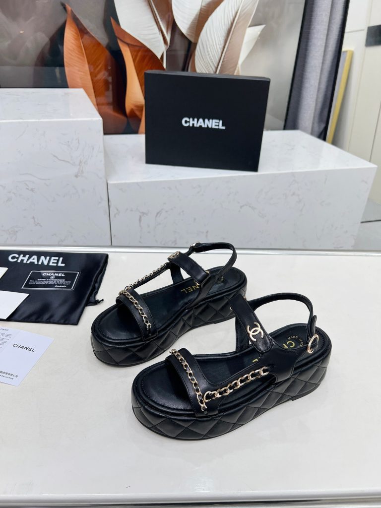 チェーンが可愛い　CHANEL　シャネル　サンダル　レディースシューズ　ソールのマトラッセ柄　外履き　おしゃれ厚底　選べる3色 - 画像 5