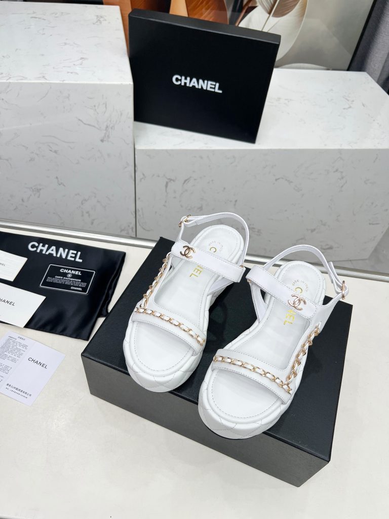 チェーンが可愛い　CHANEL　シャネル　サンダル　レディースシューズ　ソールのマトラッセ柄　外履き　おしゃれ厚底　選べる3色 - 画像 2
