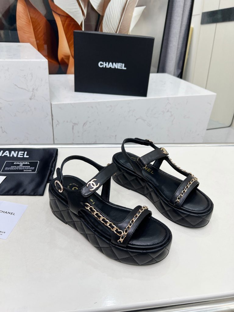 チェーンが可愛い　CHANEL　シャネル　サンダル　レディースシューズ　ソールのマトラッセ柄　外履き　おしゃれ厚底　選べる3色 - 画像 6