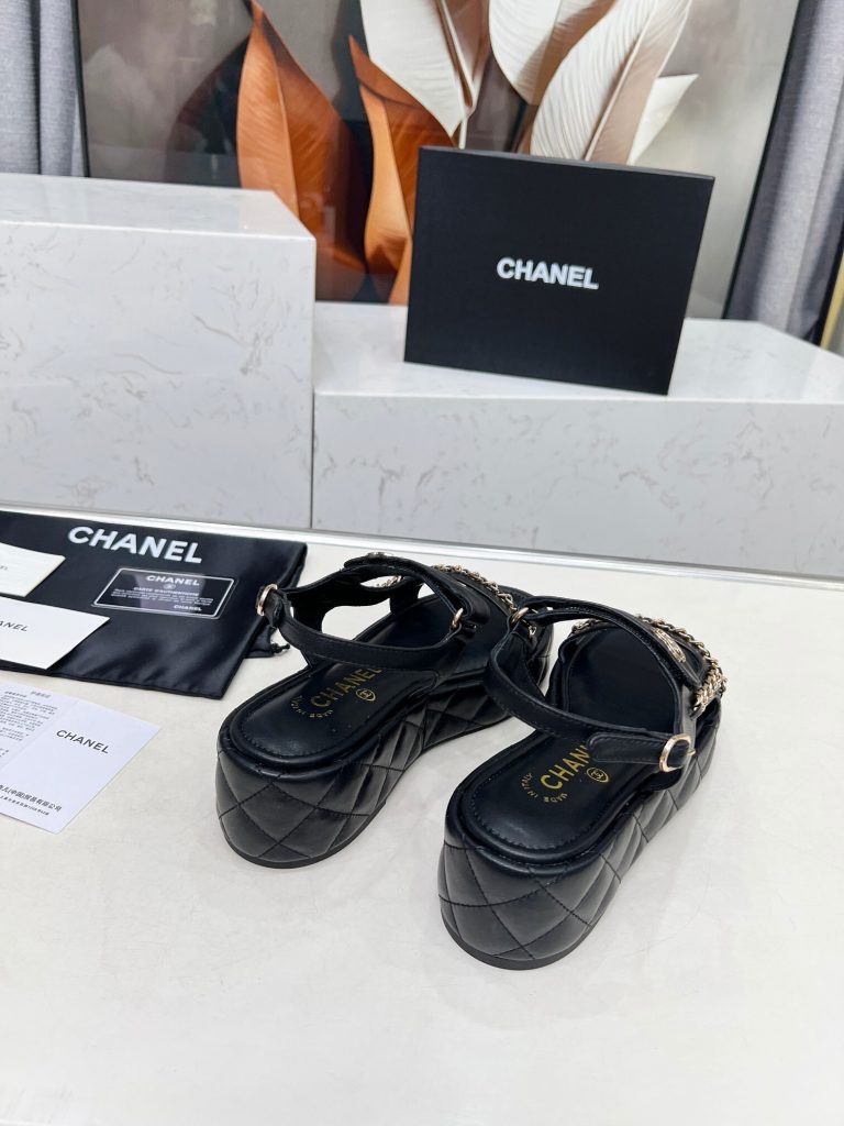 チェーンが可愛い　CHANEL　シャネル　サンダル　レディースシューズ　ソールのマトラッセ柄　外履き　おしゃれ厚底　選べる3色 - 画像 7