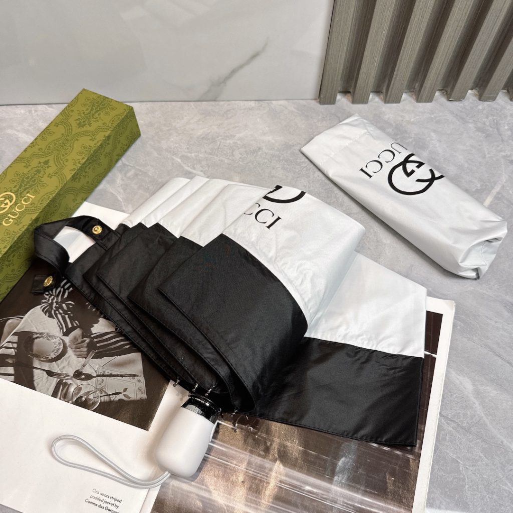 グッチ　GUCCI　シンプル　かさ傘　日傘雨傘　折りたたみ傘　ワンタッチ開閉アンブレラ　UVカット - 画像 5
