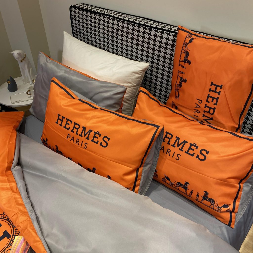 シルク生地　掛け布団カバーセット4点　ダブルサイズ/キングサイズ すべすべベッドカバー　エルメスHERMES　3色 - 画像 6