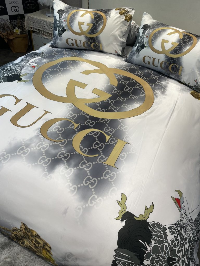グッチ　掛け布団カバーセット　GUCCI布団カバー4点セット　妙趣の絵柄寝具ベッド用品夏3色 心地よい - 画像 2