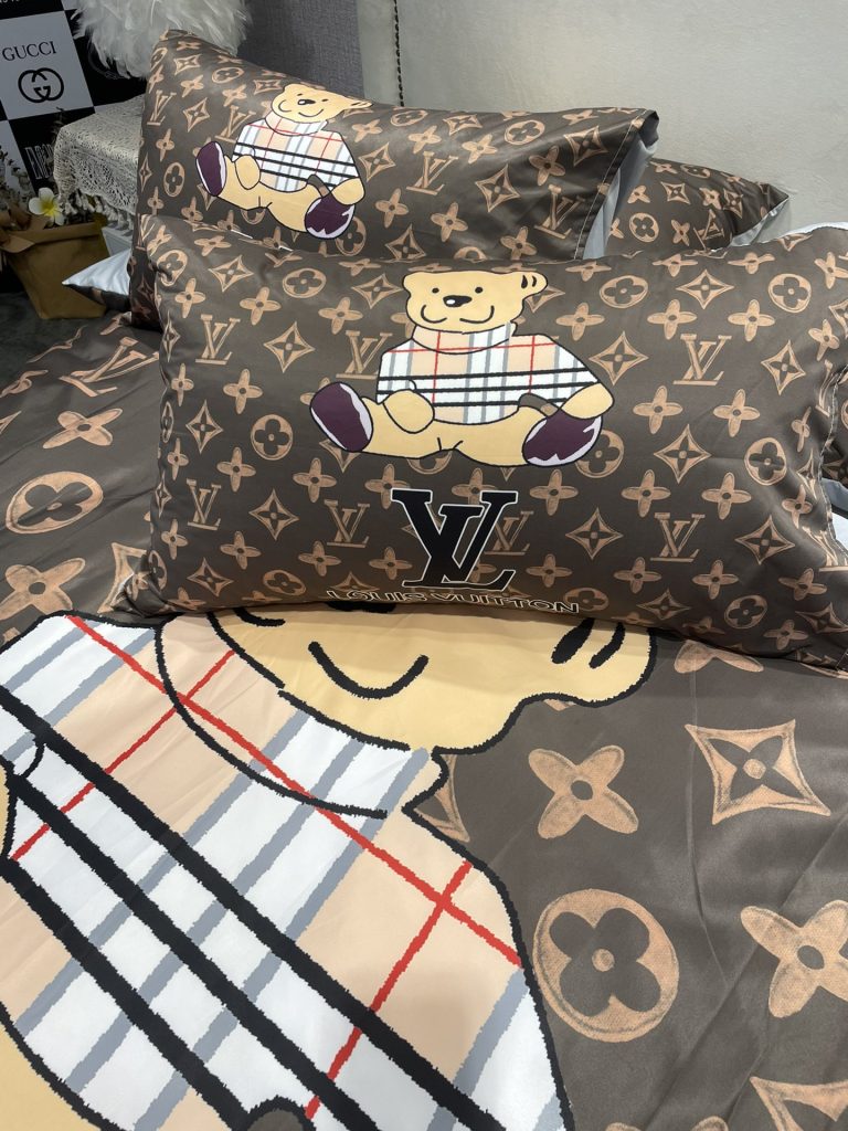 ルイヴィトン　掛け布団カバーセット　LOUIS VUITTON布団カバー4点セット　妙趣の絵柄寝具ベッド用品夏3色　心地よい - 画像 3