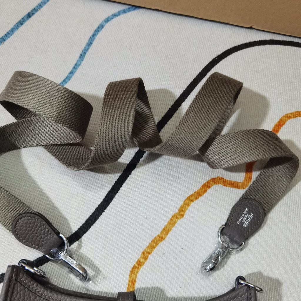 ハーフ手縫い　エルメス　Hermes　Evelyne Mini　エルメスエブリンミニ TPM 16　 14色　シルバー/ゴールド金具お選び　ショルダーバッグ　同色ストラップ - 画像 7