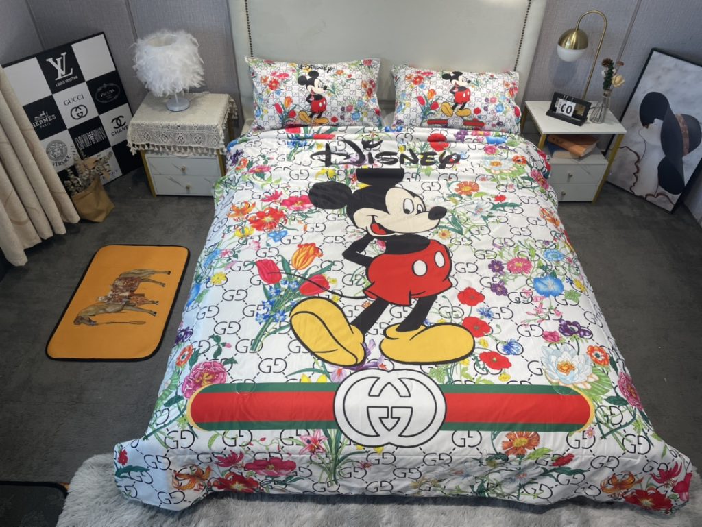 GUCCI/グッチ　夏布団セット3点　肌掛け布団と枕カバーの3点セット　キルトケット　ひんやり涼やか　キルティング　ダブルベッド選べる4色 - 画像 7