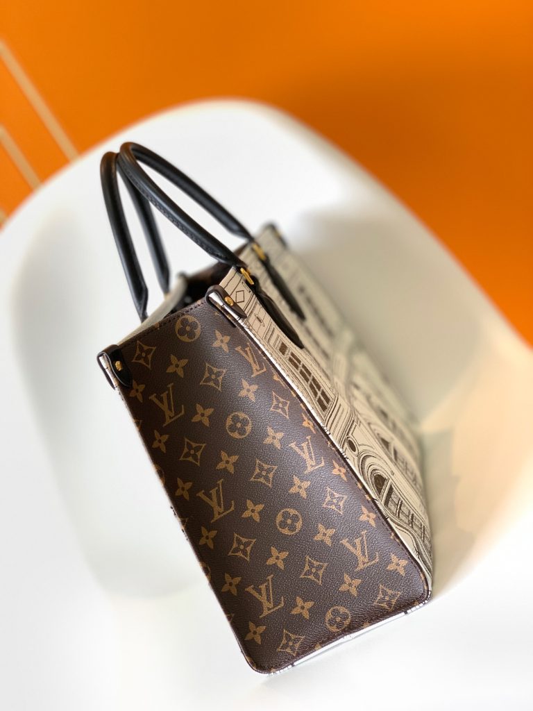 新作LOUIS VUITTONルイヴィトン　オンザゴー MM　モノグラム　ゴールド金具　ハンドバッグ　ホワイト&ブラウン - 画像 3