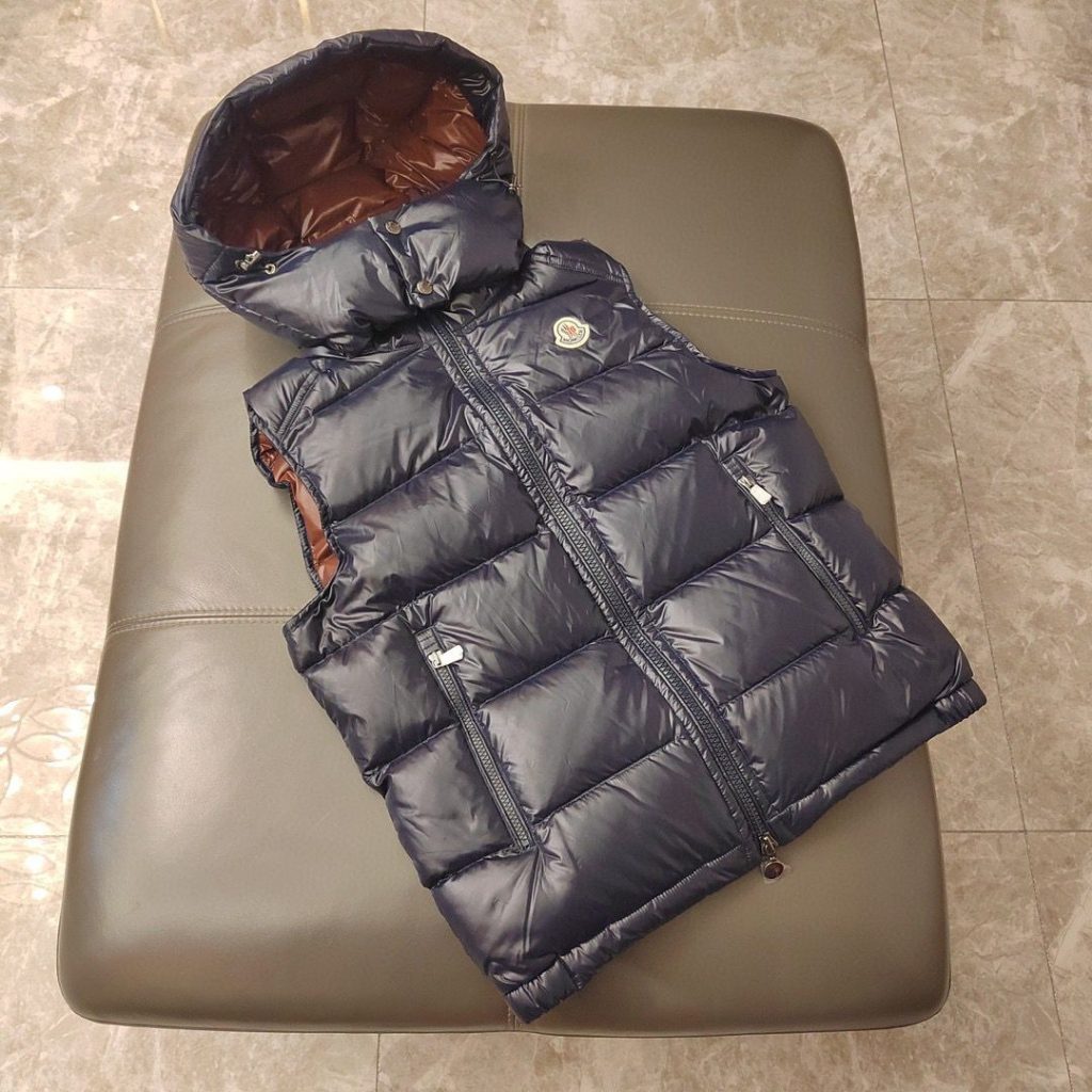 秋冬限定！大人気　絶対欲しいMONCLER (モンクレール)　フルジップ　ダウンベスト　光沢ナイロン　フード着脱　Bormes　4色 - 画像 6