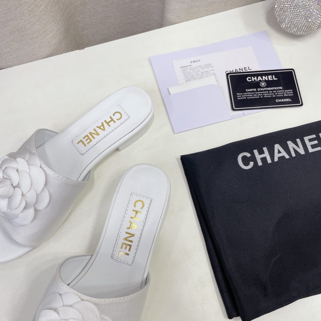 CHANEL　ミュール　シャネルサンダル/スリッパ　ルームシューズ　レディースローヒール　カメリア選べる4色 - 画像 6