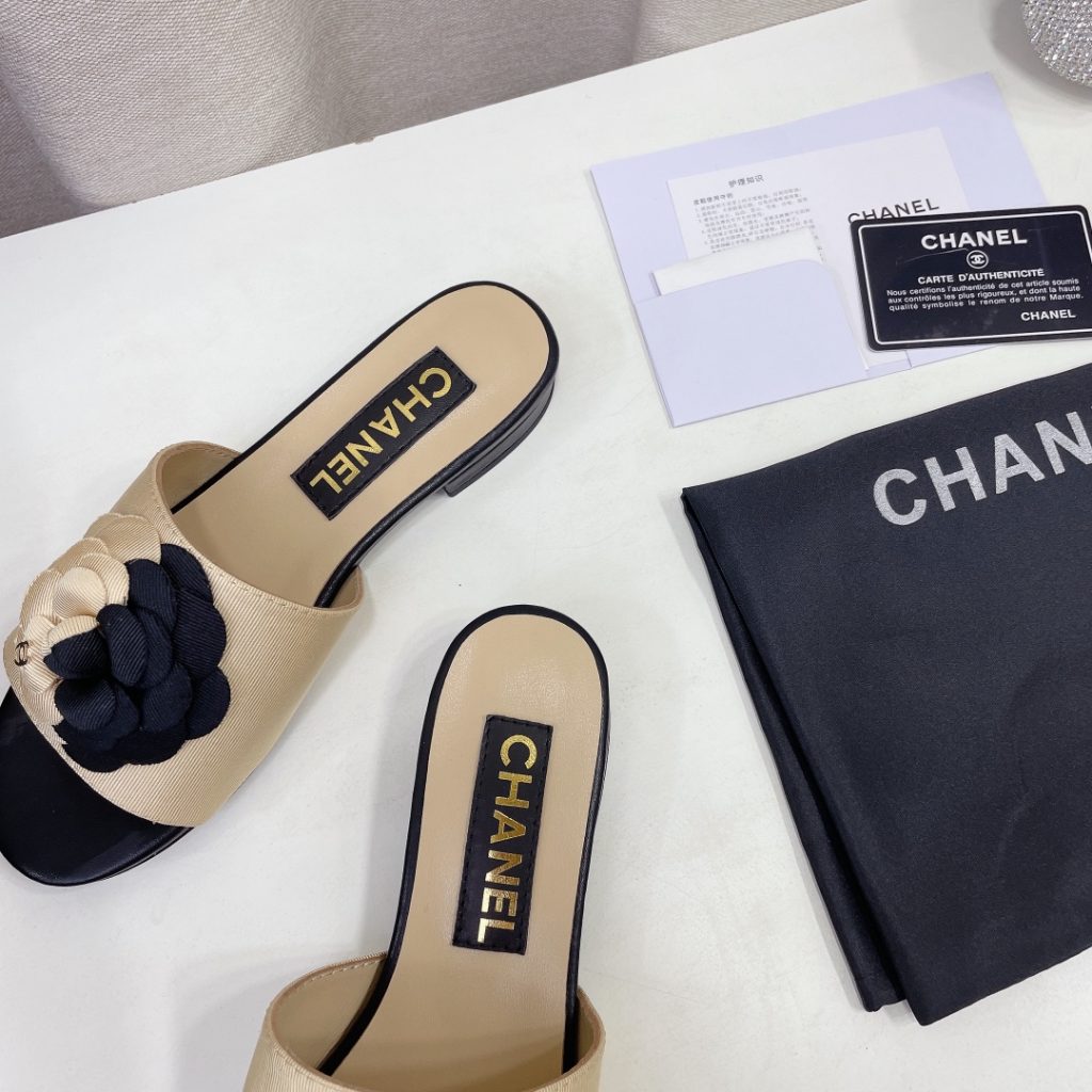 CHANEL　ミュール　シャネルサンダル/スリッパ　ルームシューズ　レディースローヒール　カメリア選べる4色 - 画像 3