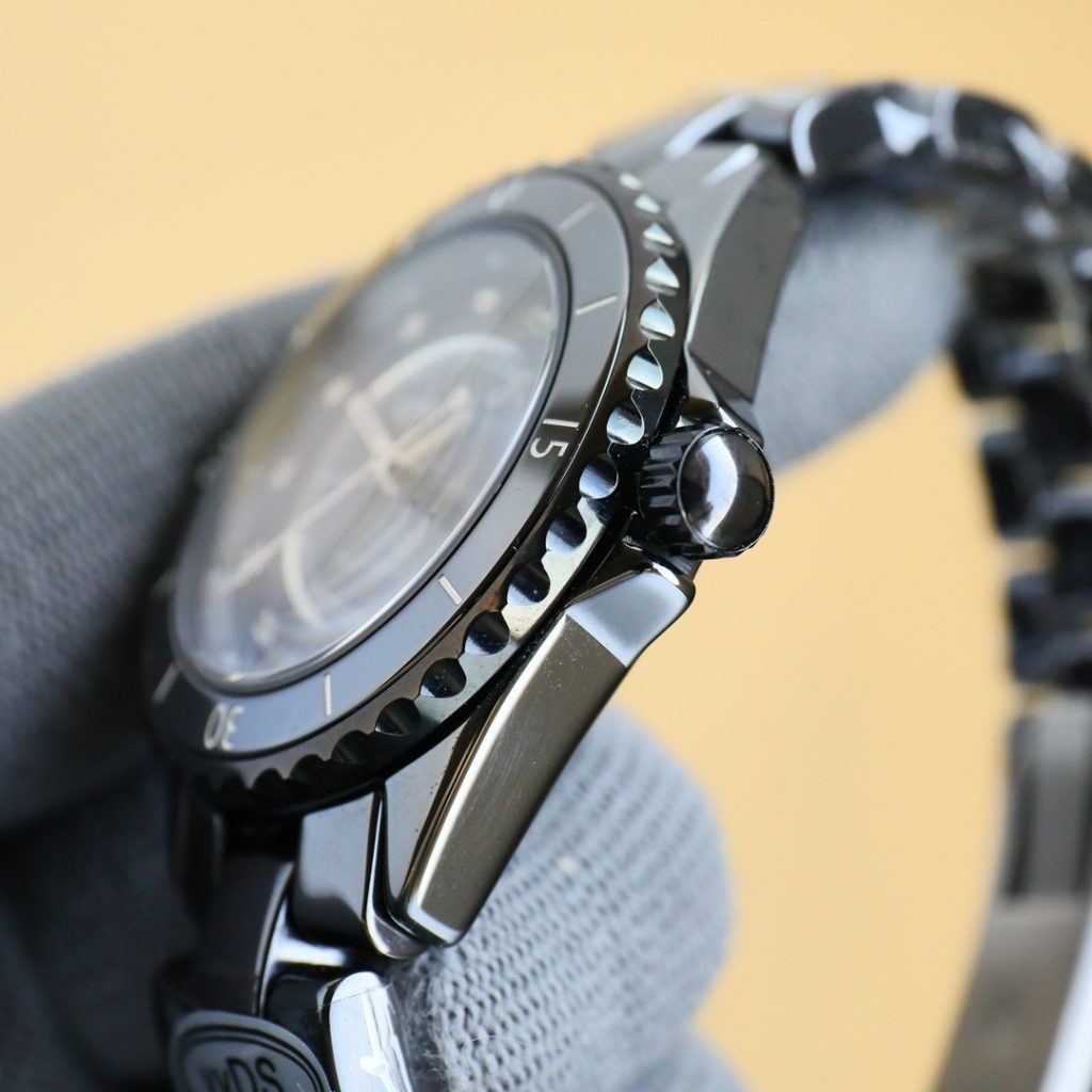 Chanel シャネル シャネルJ12時計 腕時計 スペース&多機能デスク 大人気アイテム 即納可能 - 画像 7