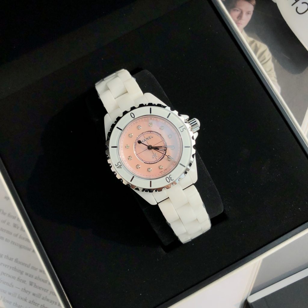Chanel シャネル👜⌚💖CHANEL 香奈儿 J12 ホワイトセラミック 33mm レディース 自動巻き 200m防水✨ - 画像 2