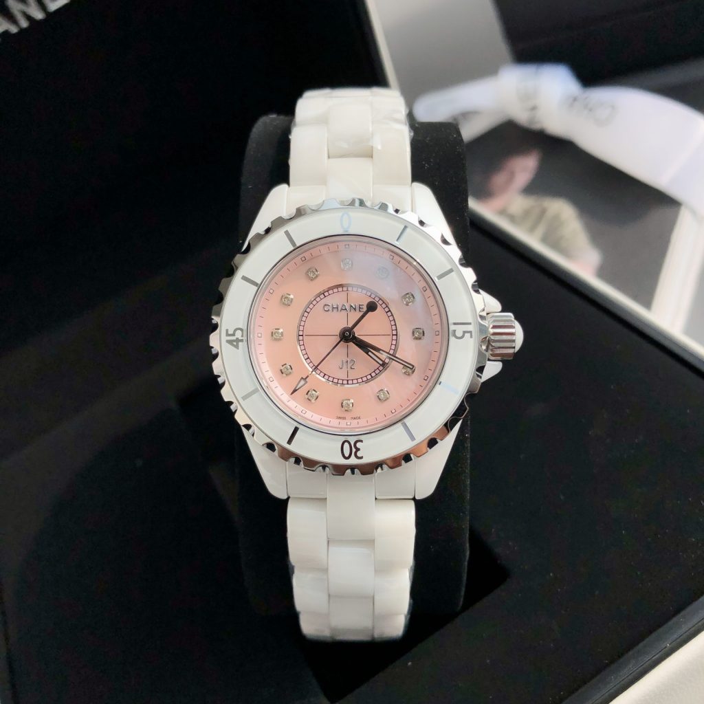 Chanel シャネル👜⌚💖CHANEL 香奈儿 J12 ホワイトセラミック 33mm レディース 自動巻き 200m防水✨ - 画像 3
