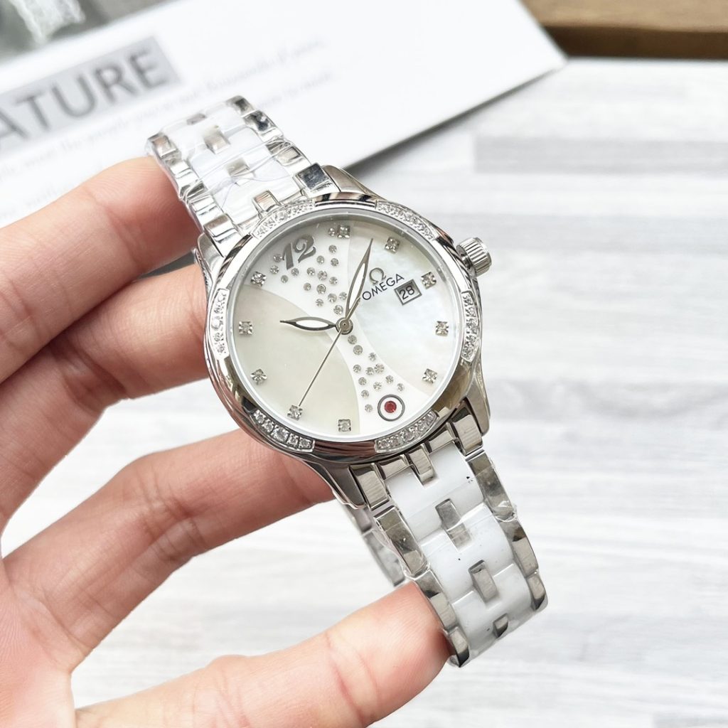 Chanel シャネル✨CHANEL レディースウォッチ✨ クォーツ式 高級セラミック 316Lステンレス ミネラルガラス 防水 30mm 40mm💎 贈り物に最適🎁 - 画像 2