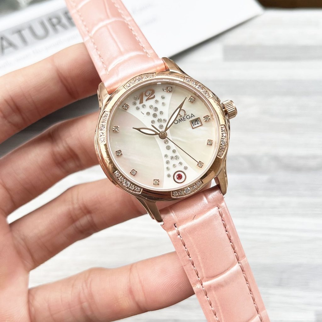 Chanel シャネル✨CHANEL レディースウォッチ✨ クォーツ式 高級セラミック 316Lステンレス ミネラルガラス 防水 30mm 40mm💎 贈り物に最適🎁 - 画像 5