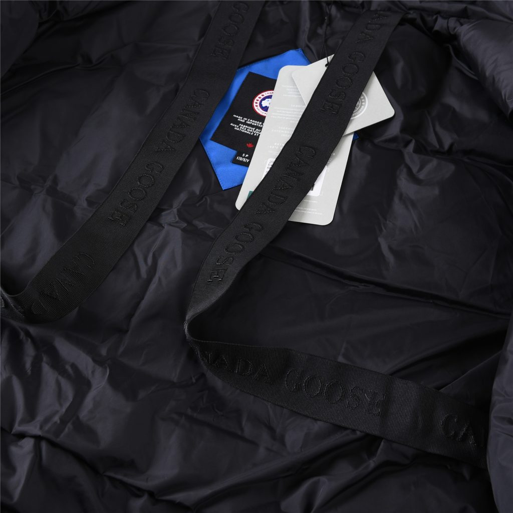 CANADA GOOSE(カナダグース)🛍️🇨🇦カナダグース ダウンフィルコート レディース ロングコート 防寒 アウトドア 高級素材✨ - 画像 2