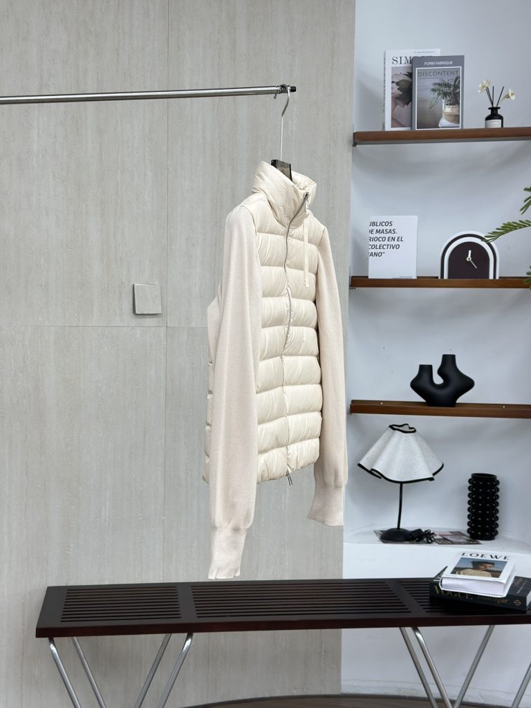 Moncler モンクレール【新作】モンクレール ダウンジャケット レディース✨ 秋冬必須アイテム🕊️ 高品質素材☁️ 大人気モデル🔥 - 画像 3